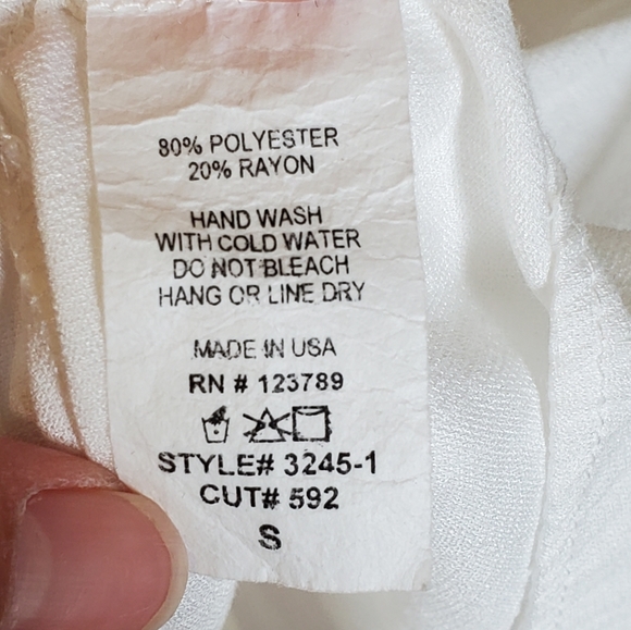 Sleeveless button down top with tie detail - Small - Picture 4 of 5